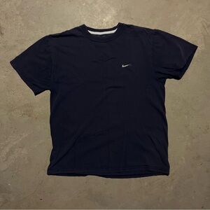 Vtg Navy Nike T-Shirt with back graphic